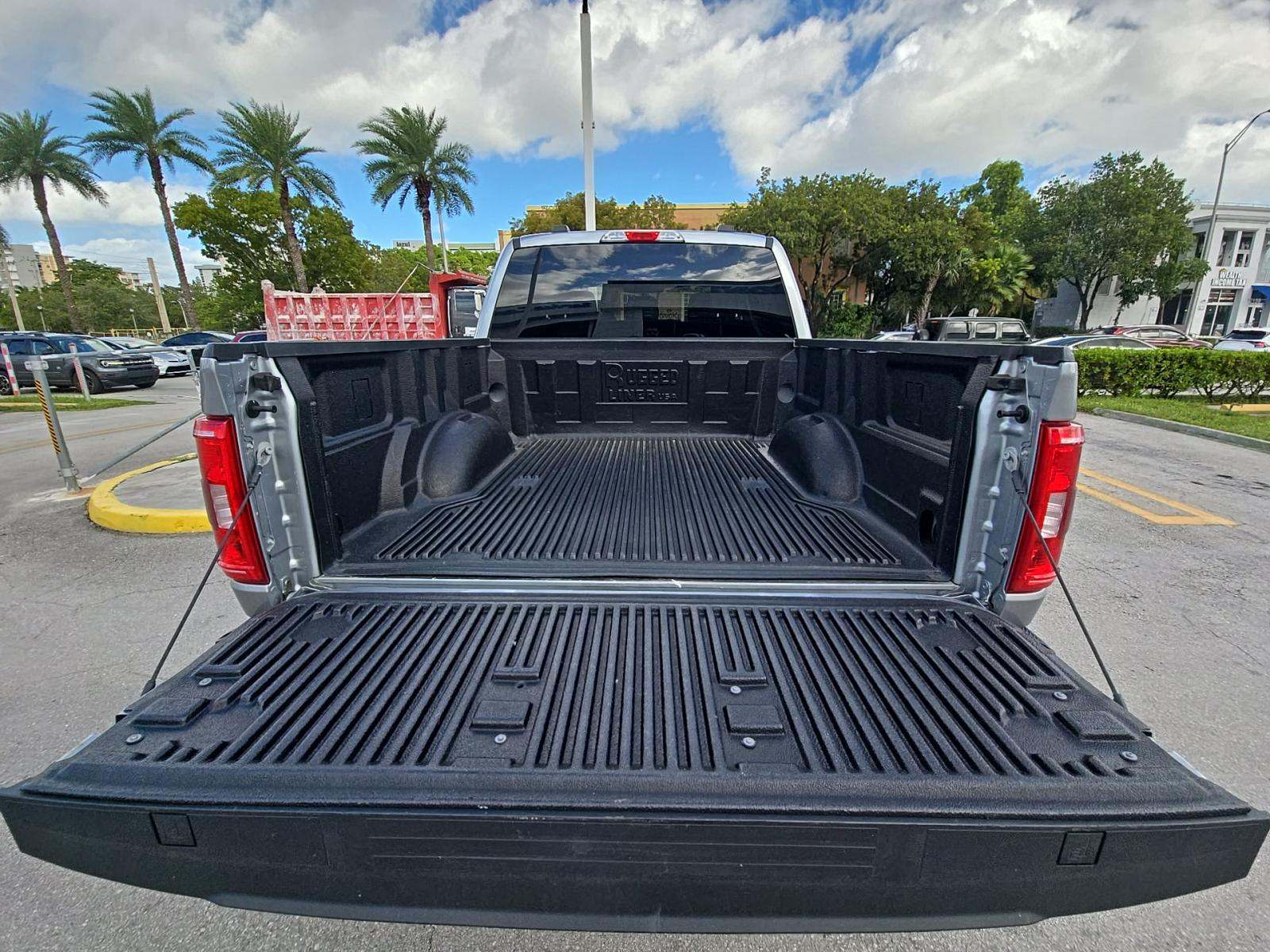 2023 Ford F-150 XLT RWD