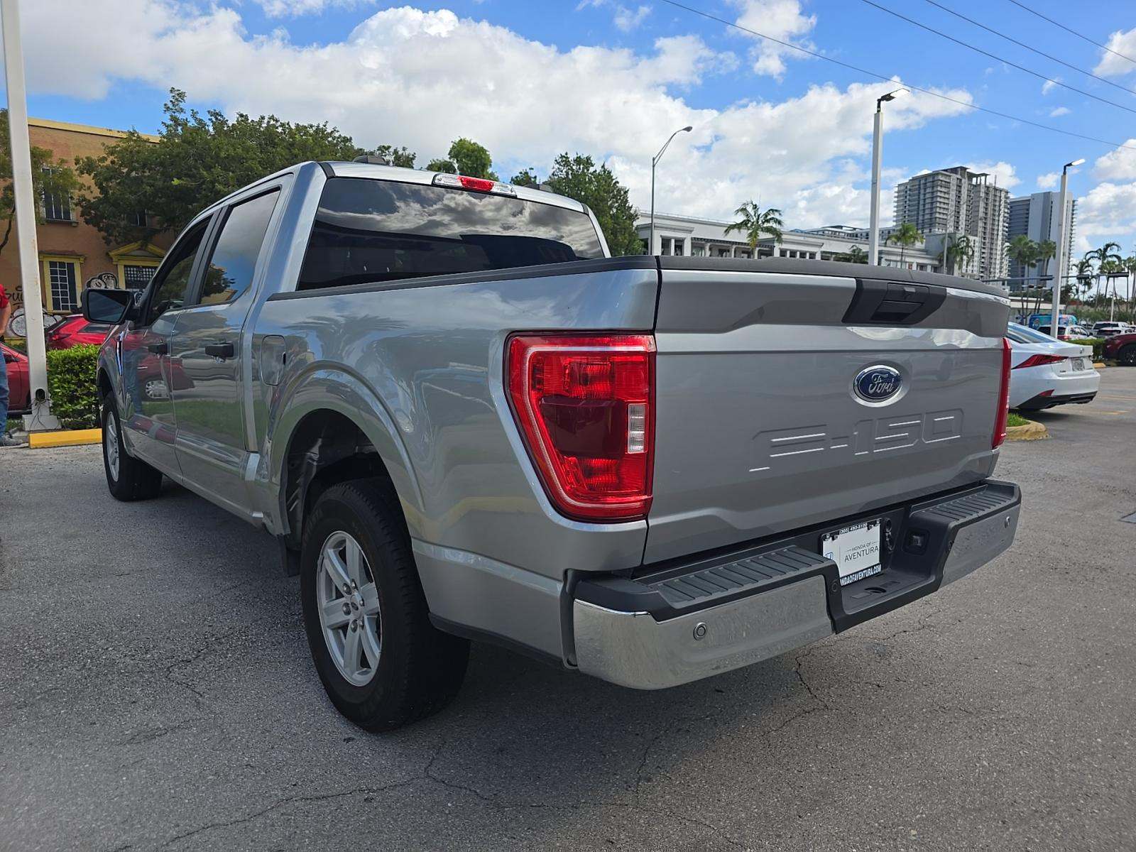 2023 Ford F-150 XLT RWD