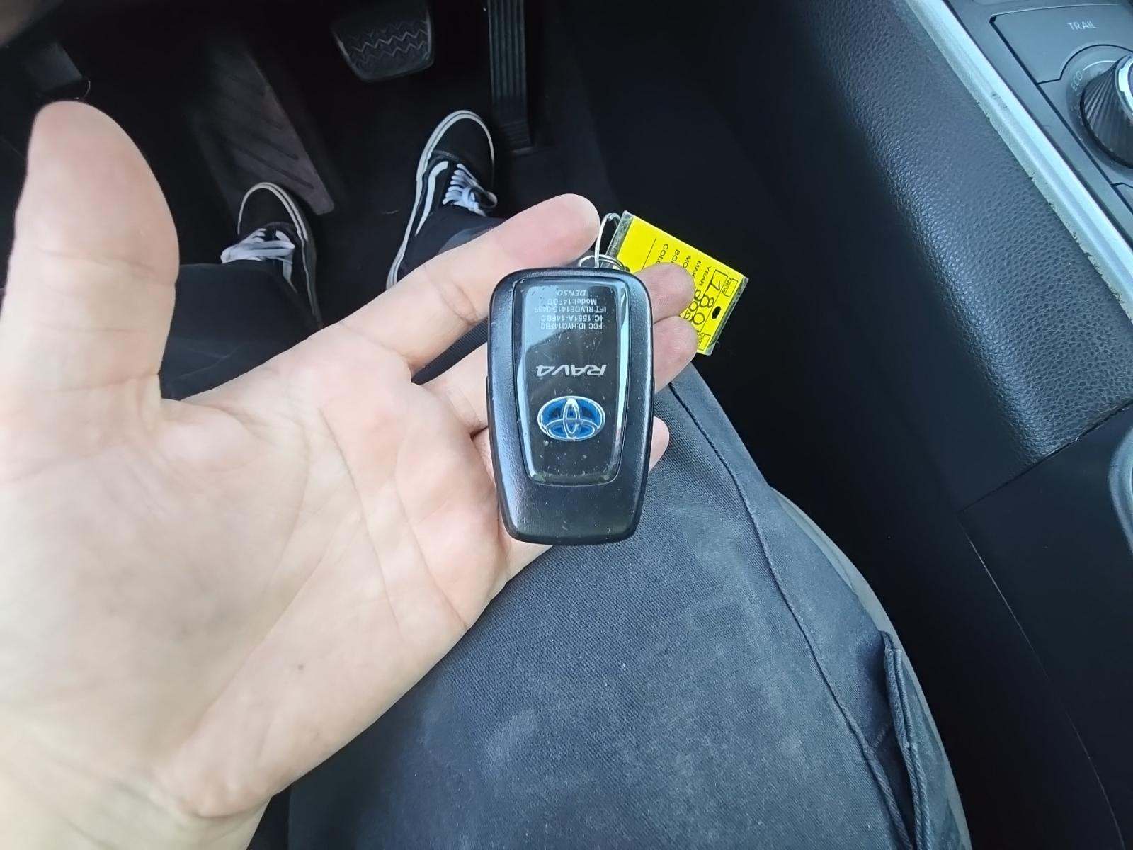 2021 Toyota RAV4 Hybrid XLE AWD