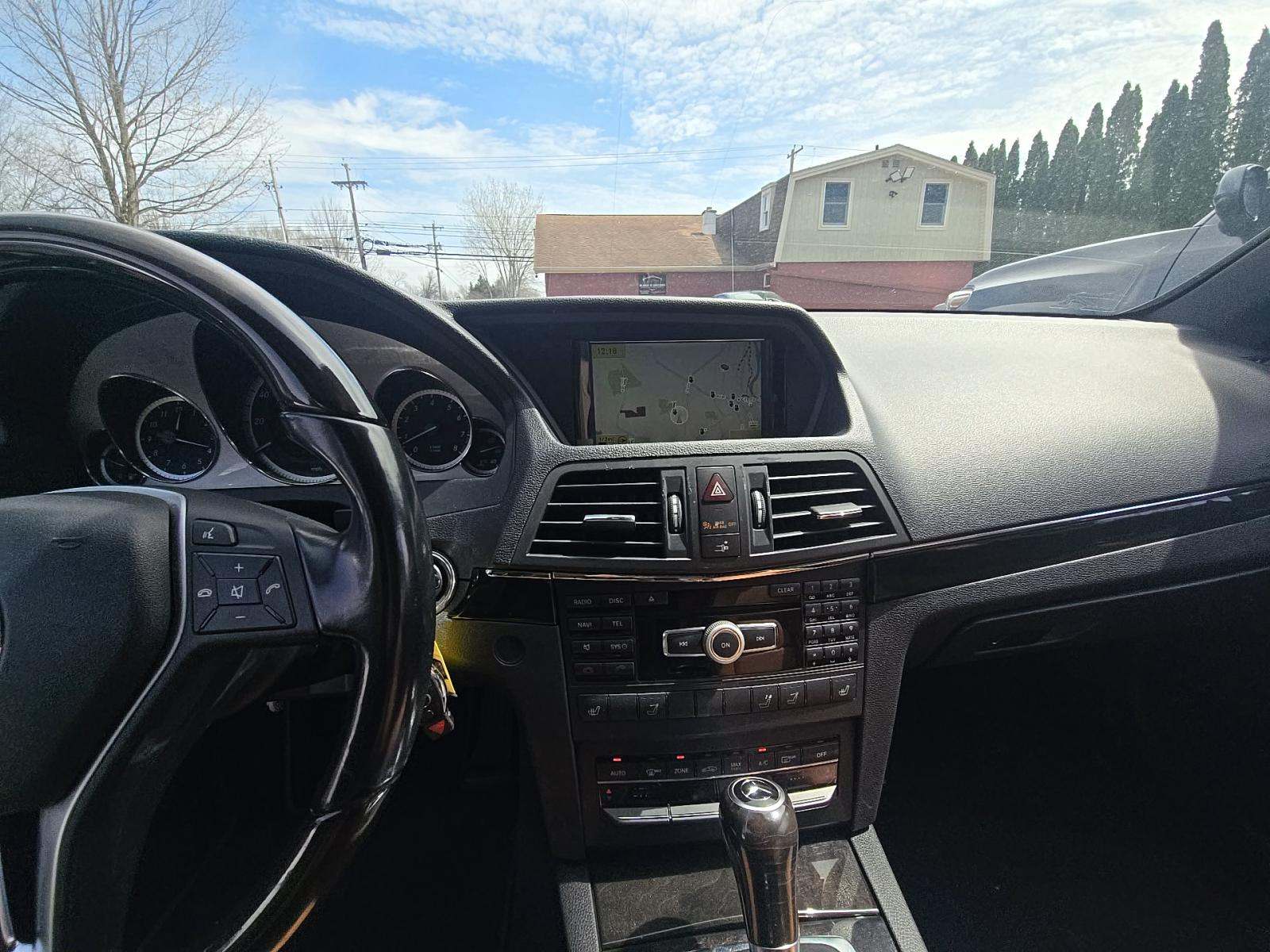 MERCEDES-BENZ E-CLASS - 10