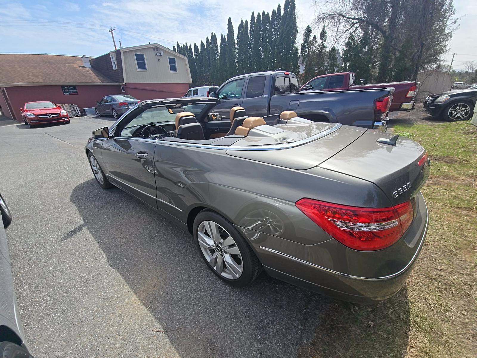 MERCEDES-BENZ E-CLASS - 2