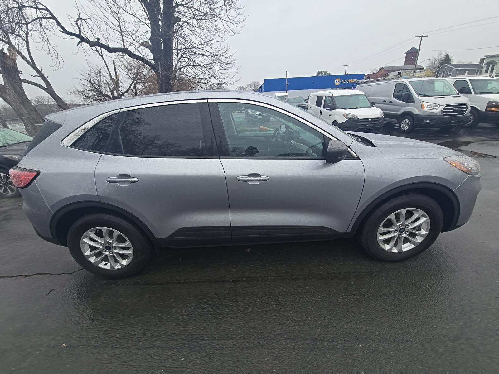 FORD ESCAPE - 4