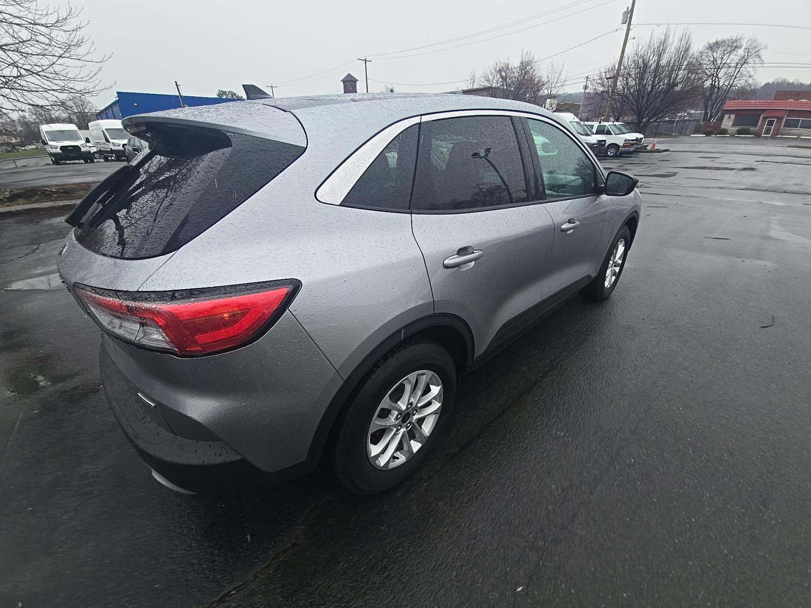 FORD ESCAPE - 3