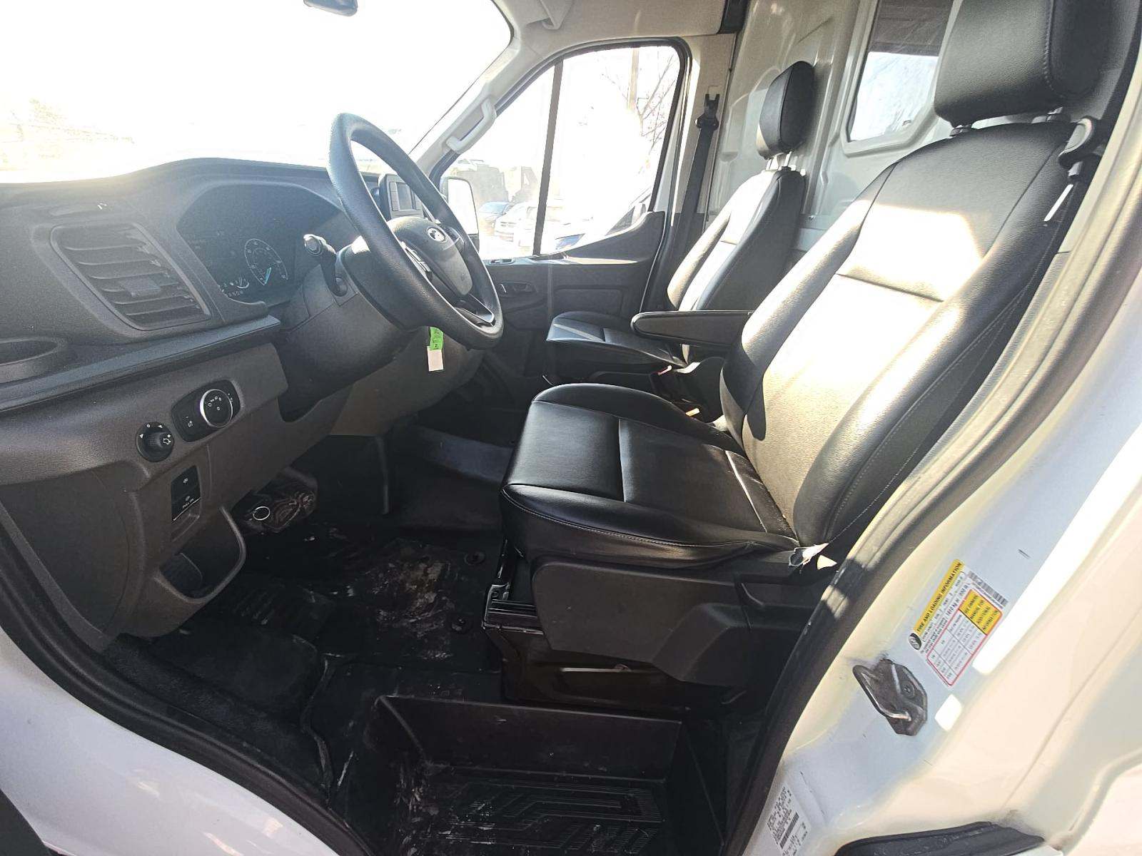 FORD TRANSIT 250 - 6