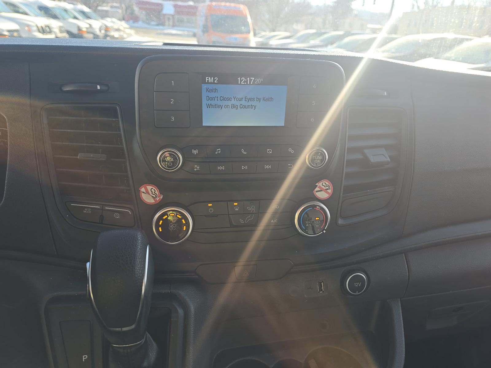 FORD TRANSIT 250 - 10
