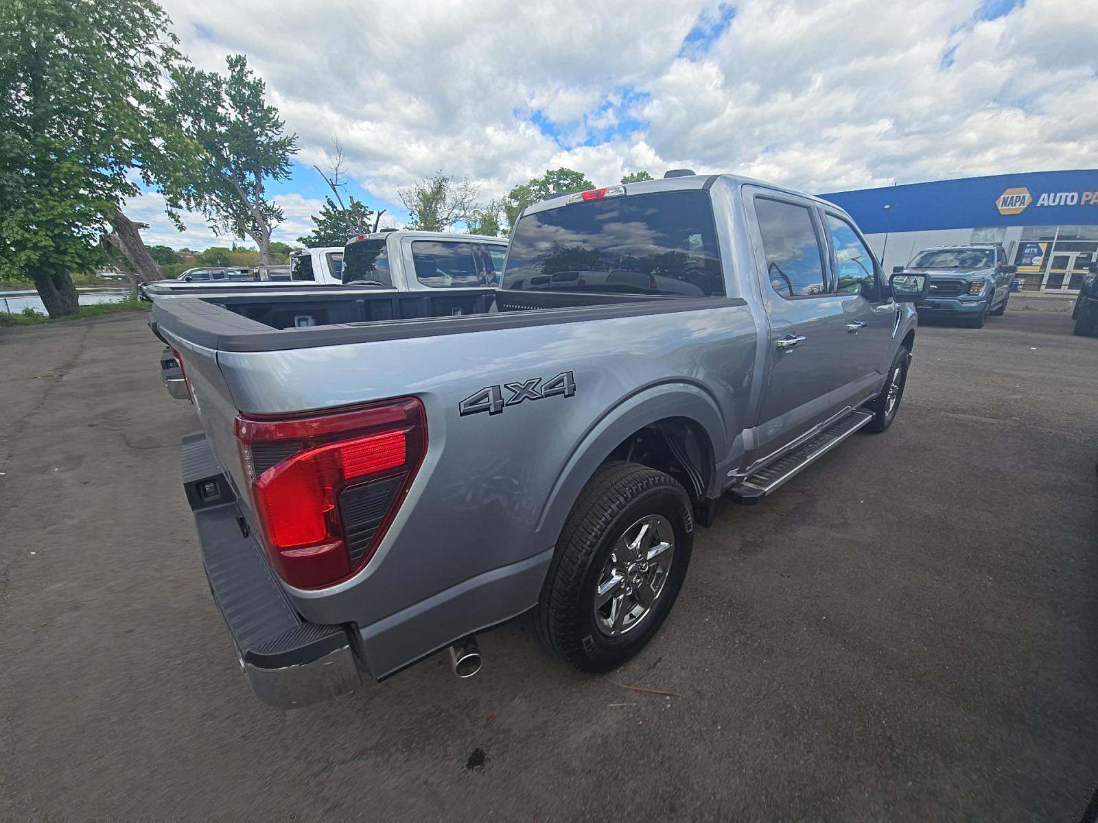 2025 Ford F-150 XLT AWD