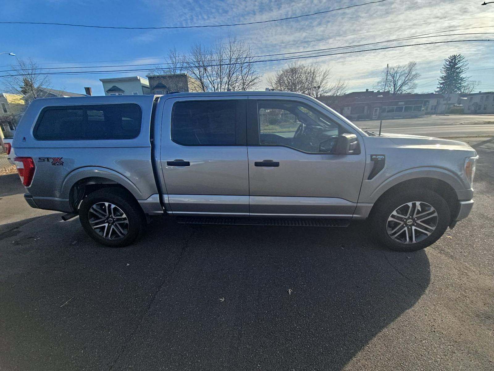 2022 Ford F-150 XL AWD
