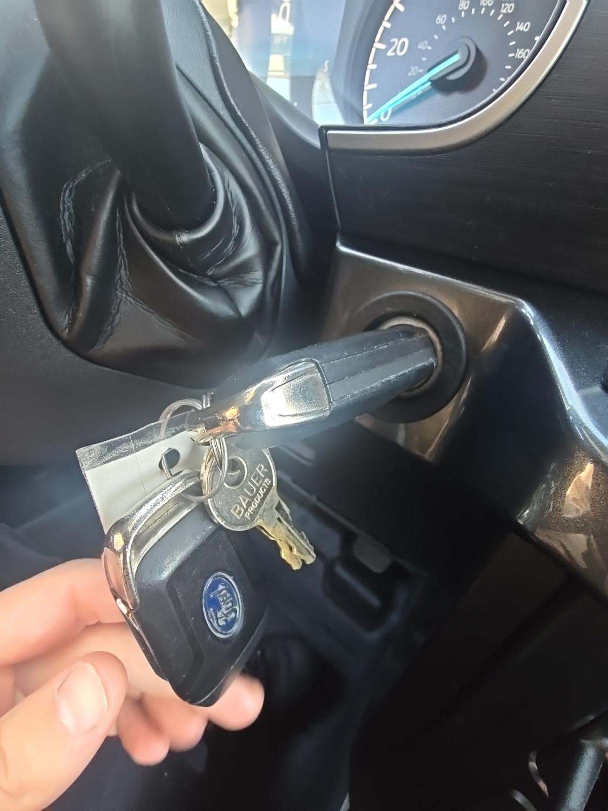 2022 Ford F-150 XL AWD