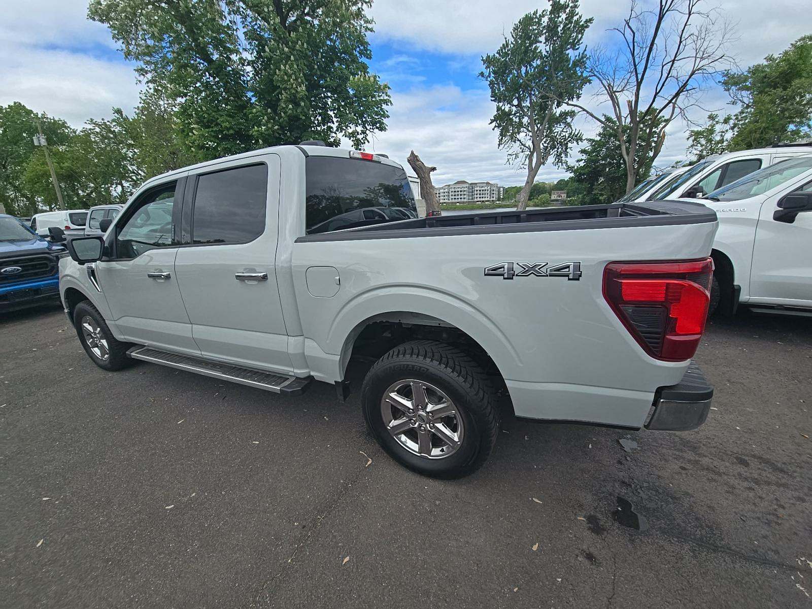 2024 Ford F-150 XLT AWD