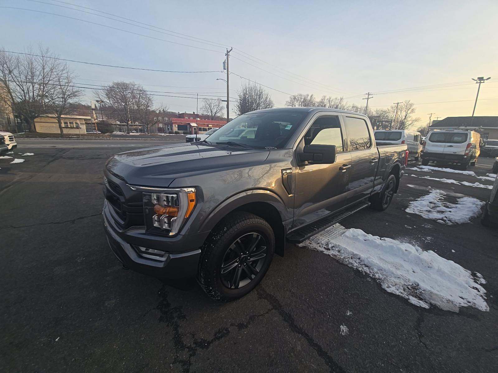 2023 Ford F-150 XLT AWD