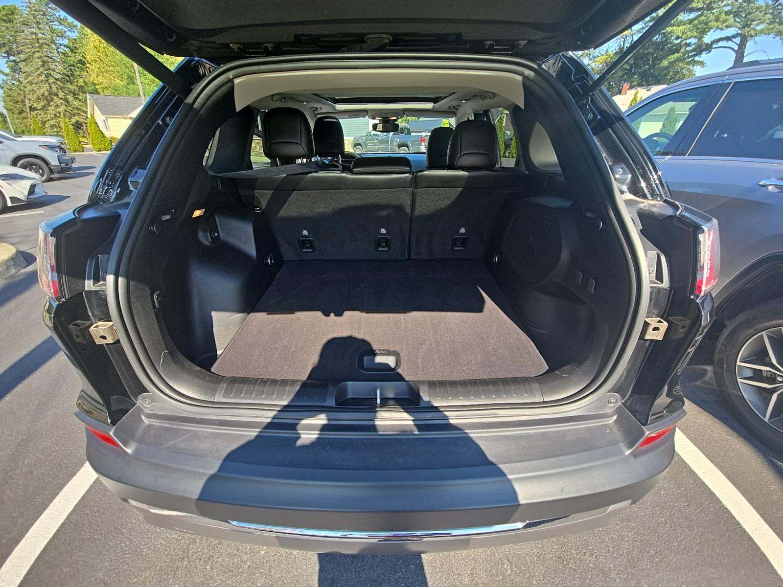 2022 Jeep Cherokee Limited AWD