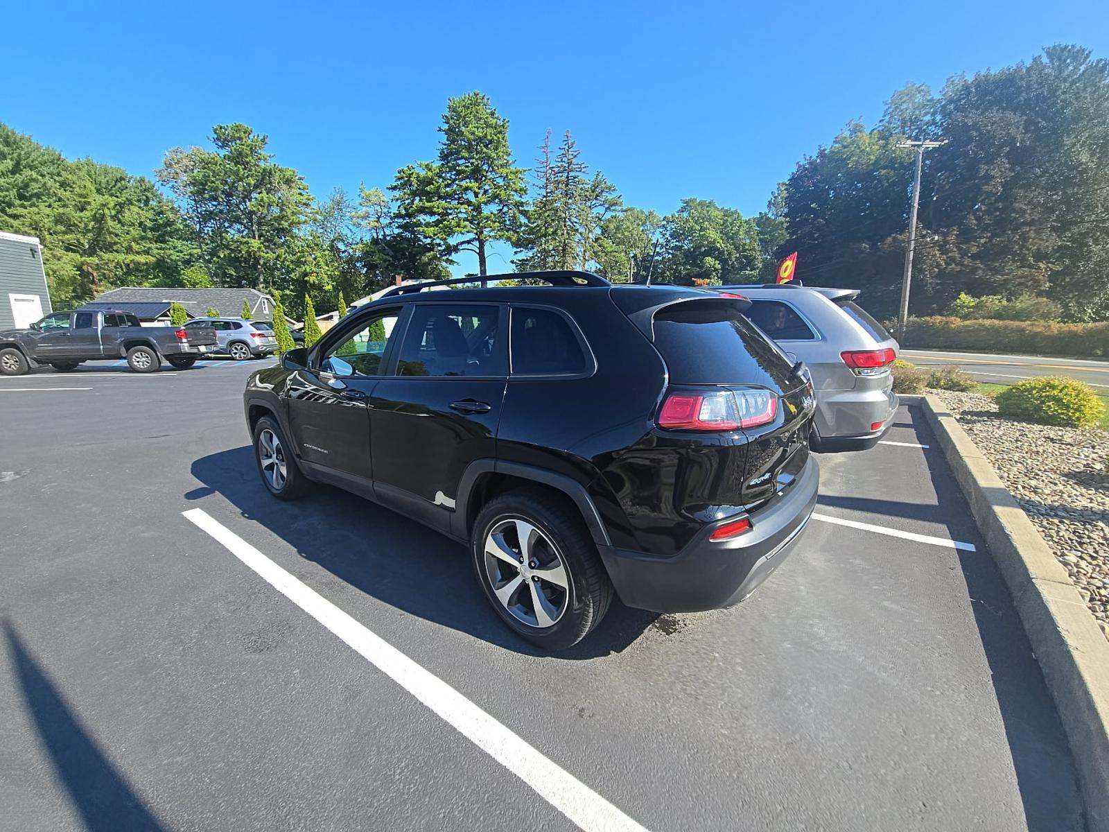 2022 Jeep Cherokee Limited AWD
