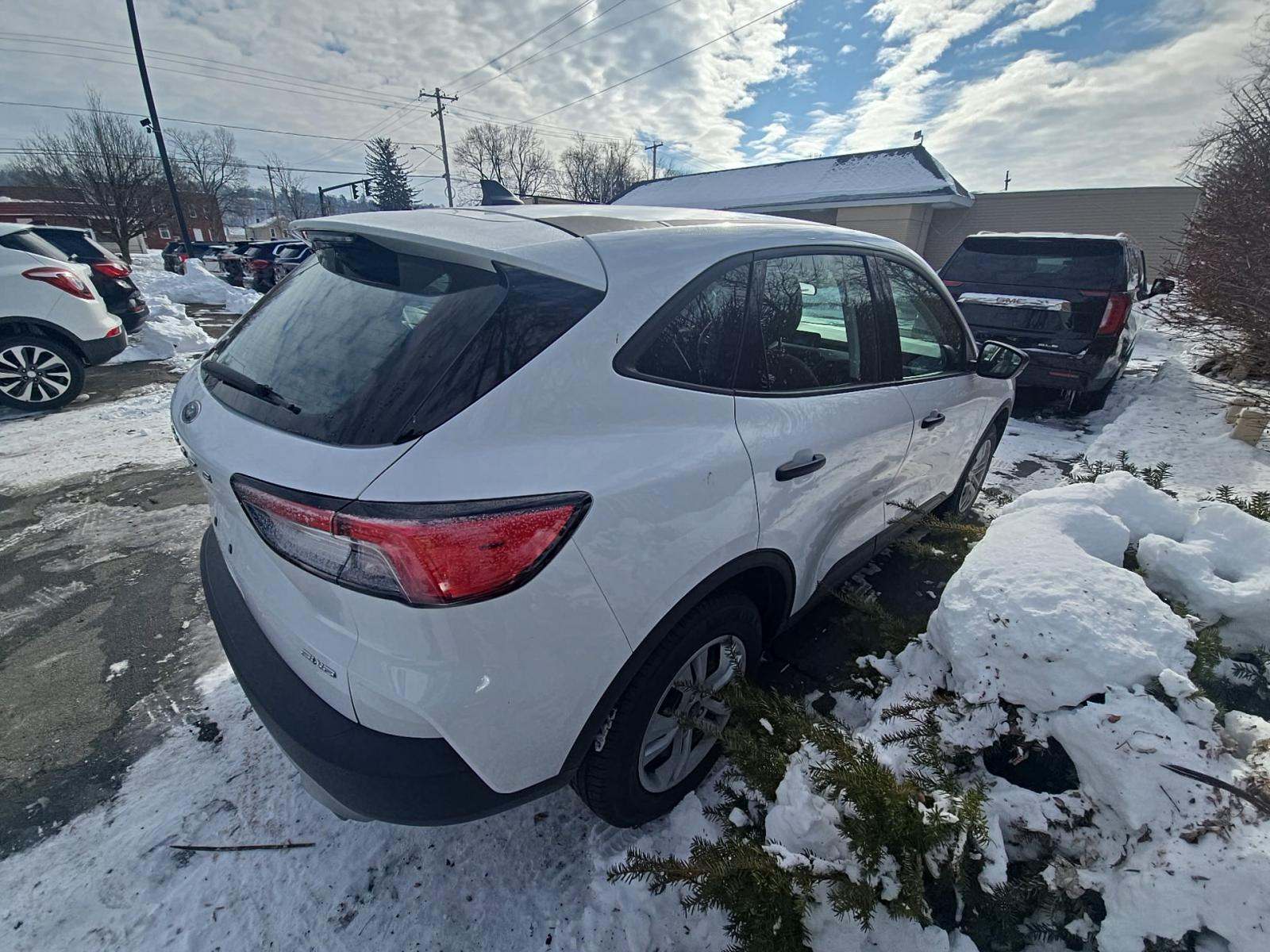 2022 Ford Escape S AWD