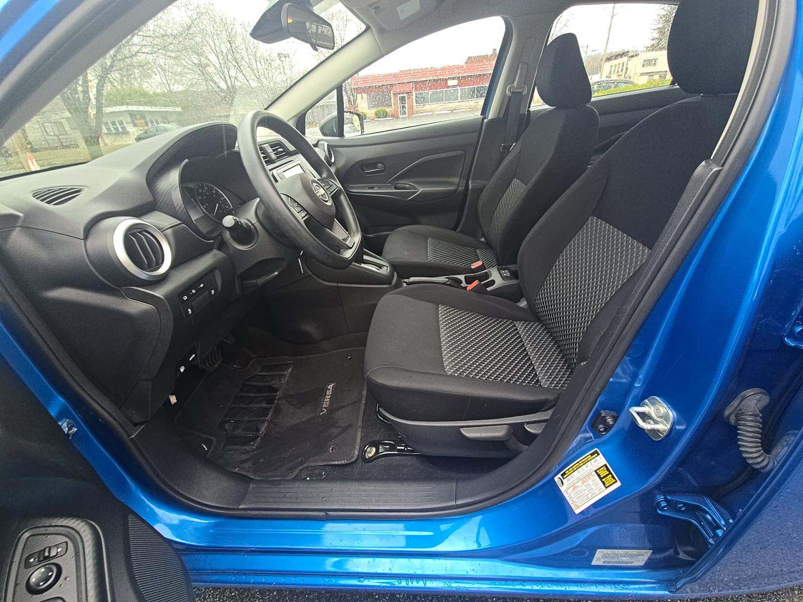 NISSAN VERSA - 6