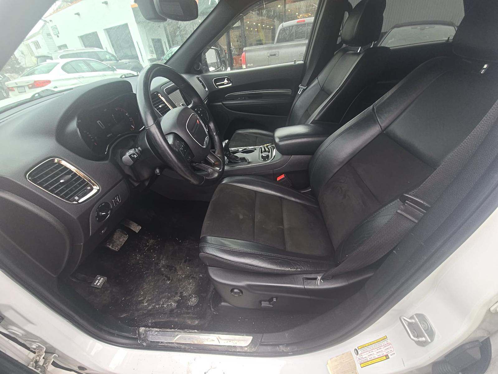 DODGE CHALLENGER - 6