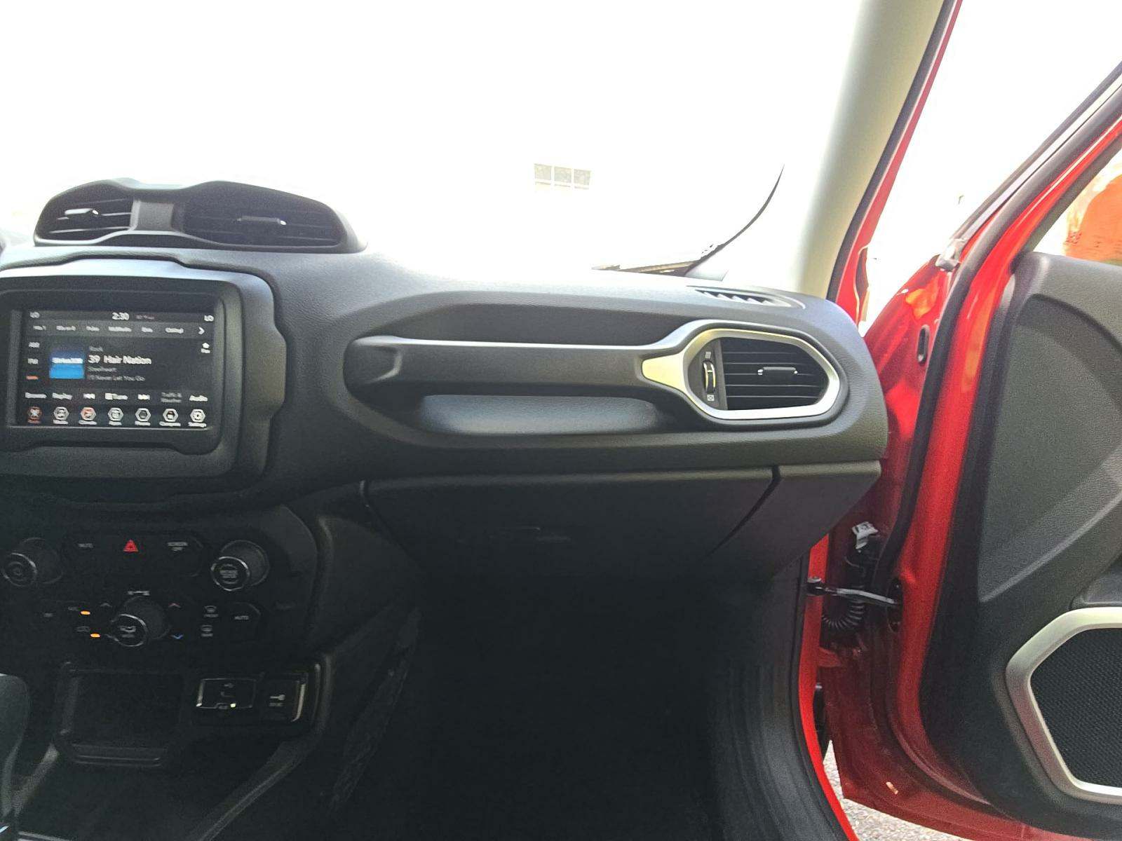 2019 Jeep Renegade Latitude FWD