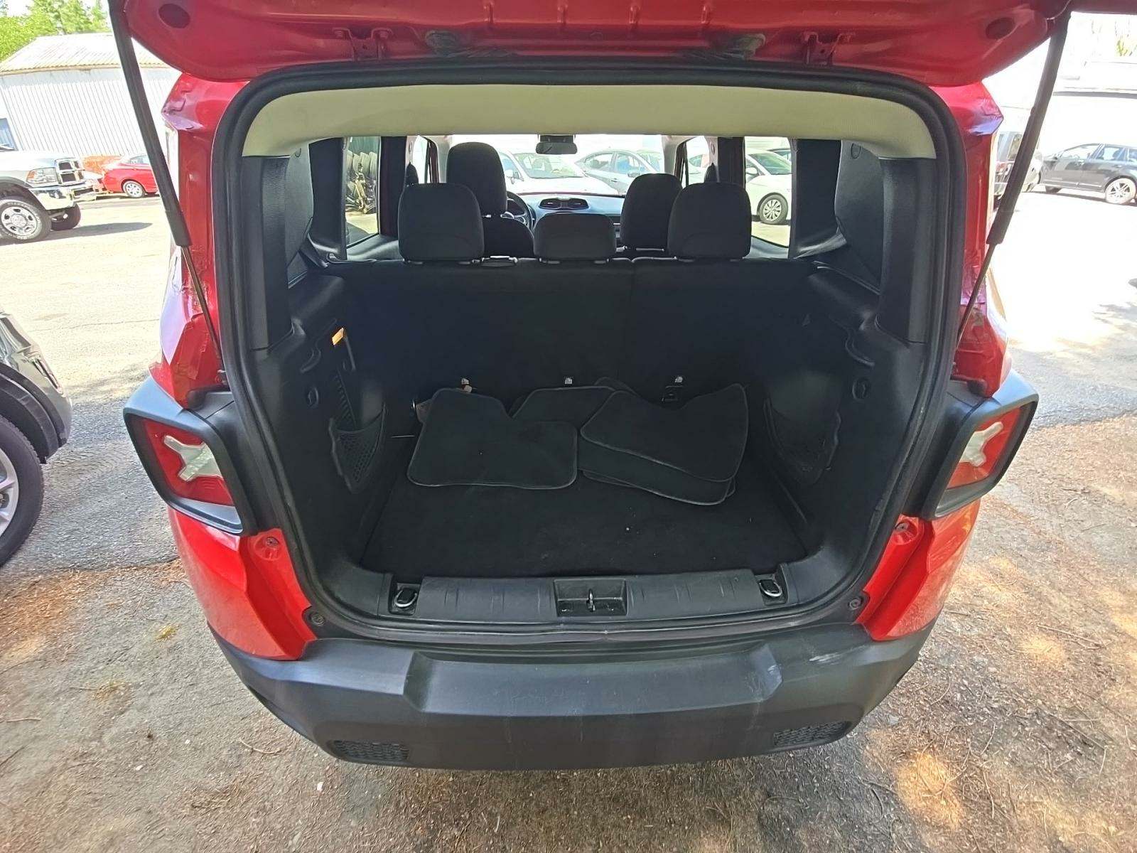 2019 Jeep Renegade Latitude FWD