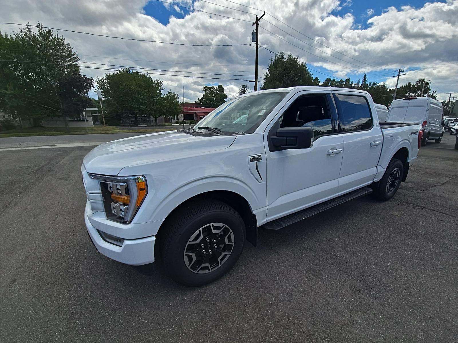 2023 Ford F-150 XLT AWD