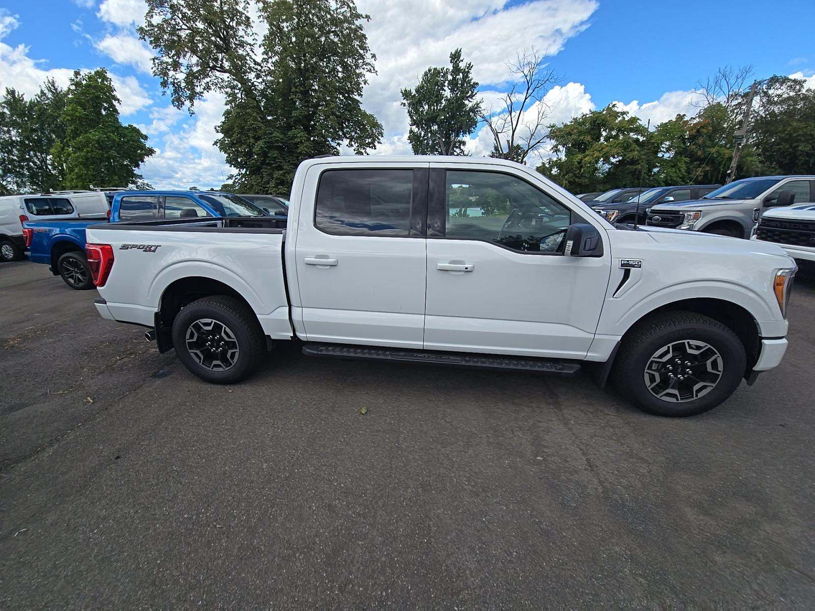 2023 Ford F-150 XLT AWD