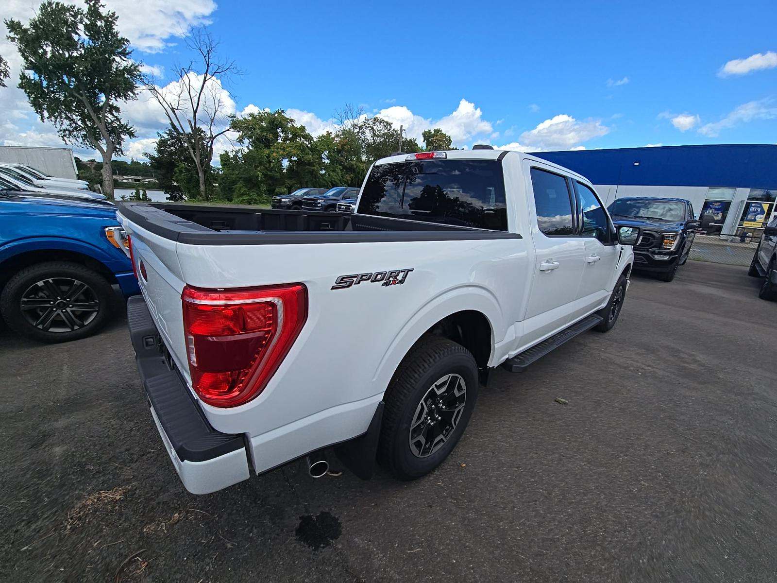 2023 Ford F-150 XLT AWD