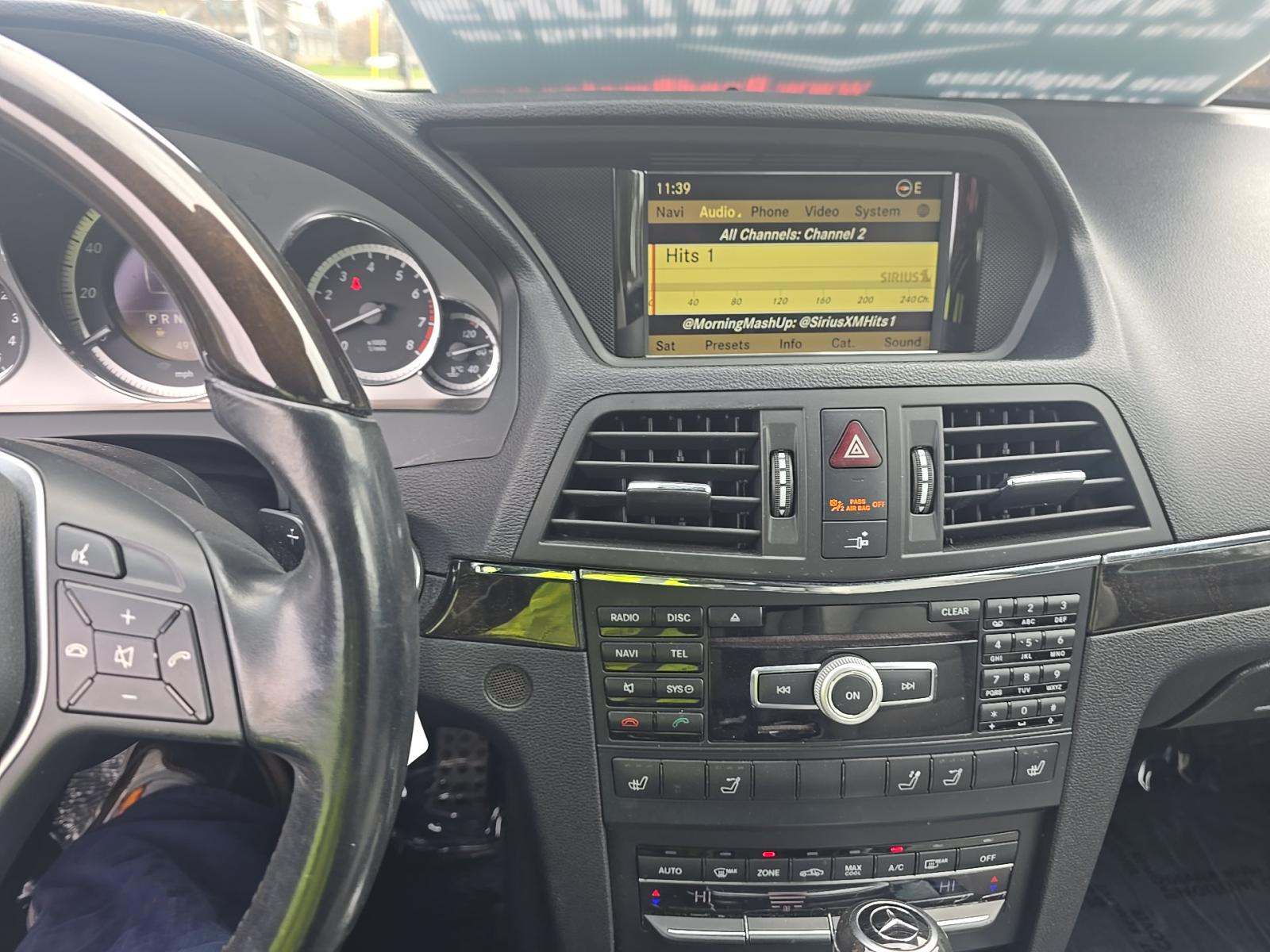 MERCEDES-BENZ E-CLASS - 10