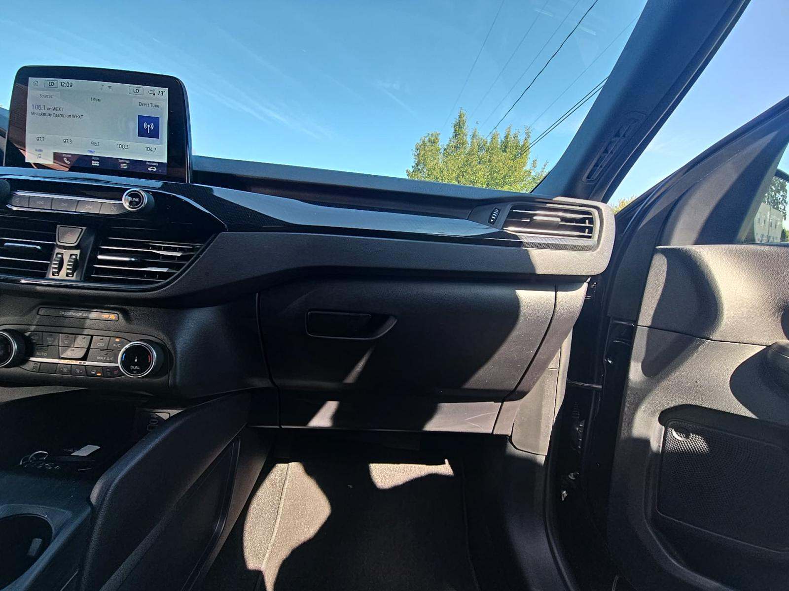 2025 Ford Escape ST-Line Select AWD