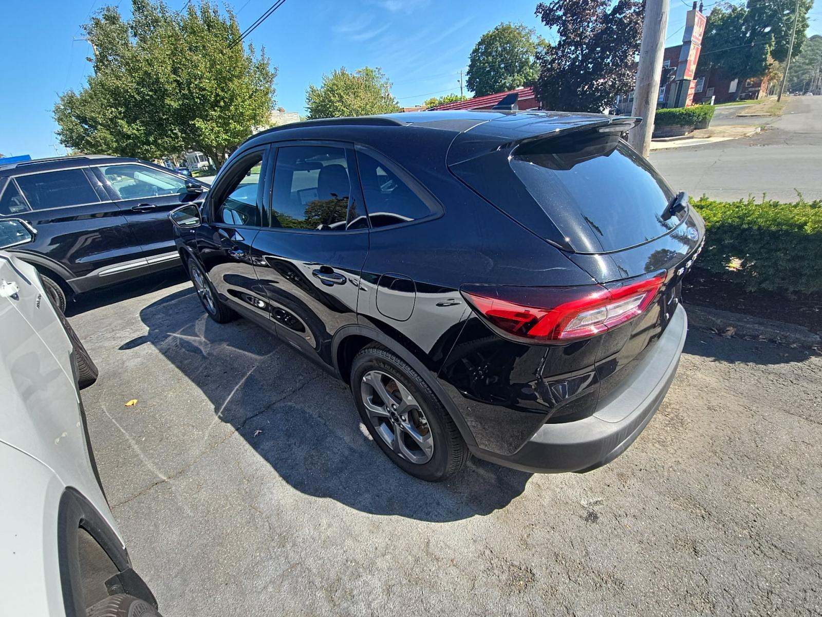 2025 Ford Escape ST-Line Select AWD