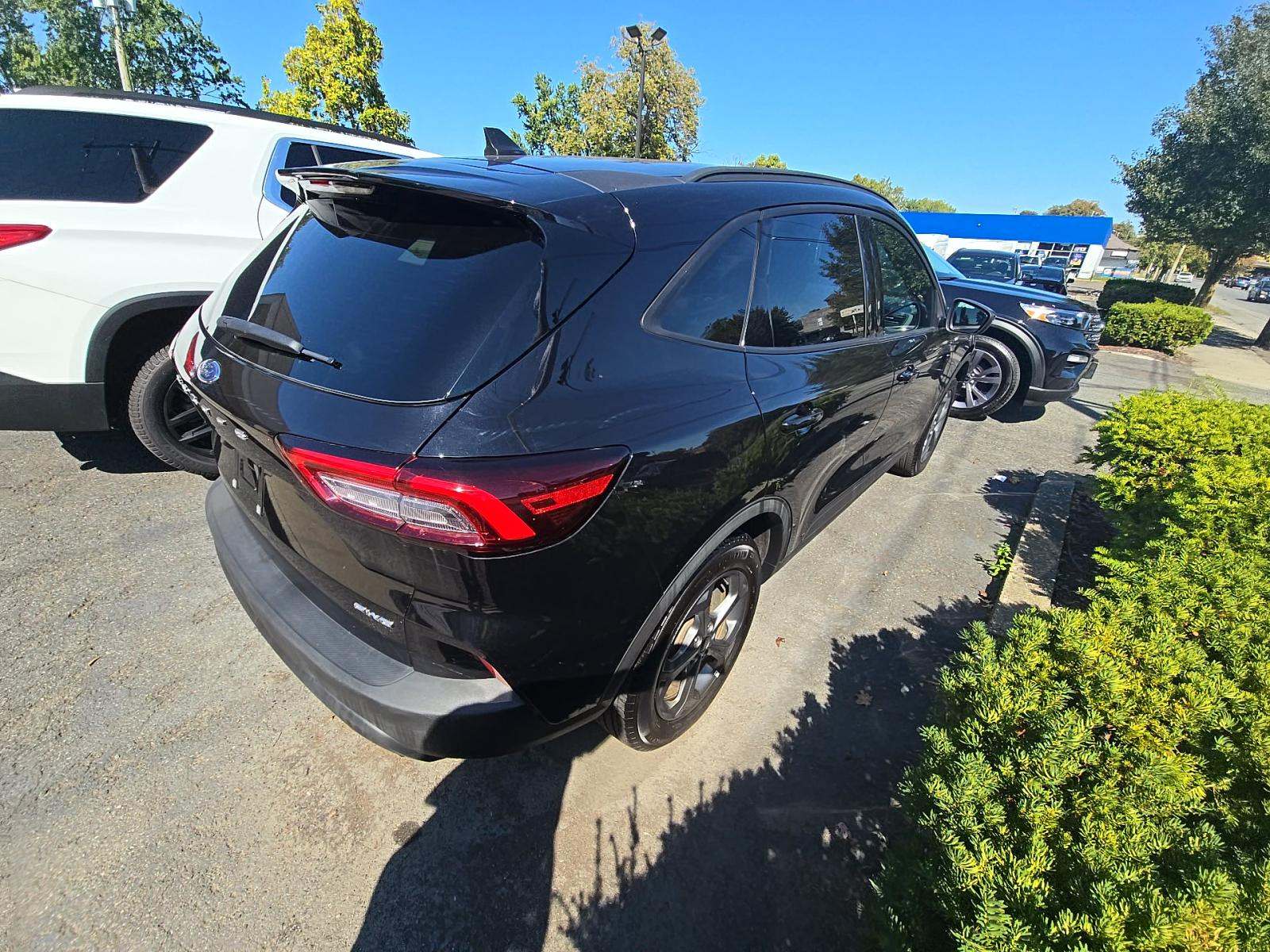 2025 Ford Escape ST-Line Select AWD