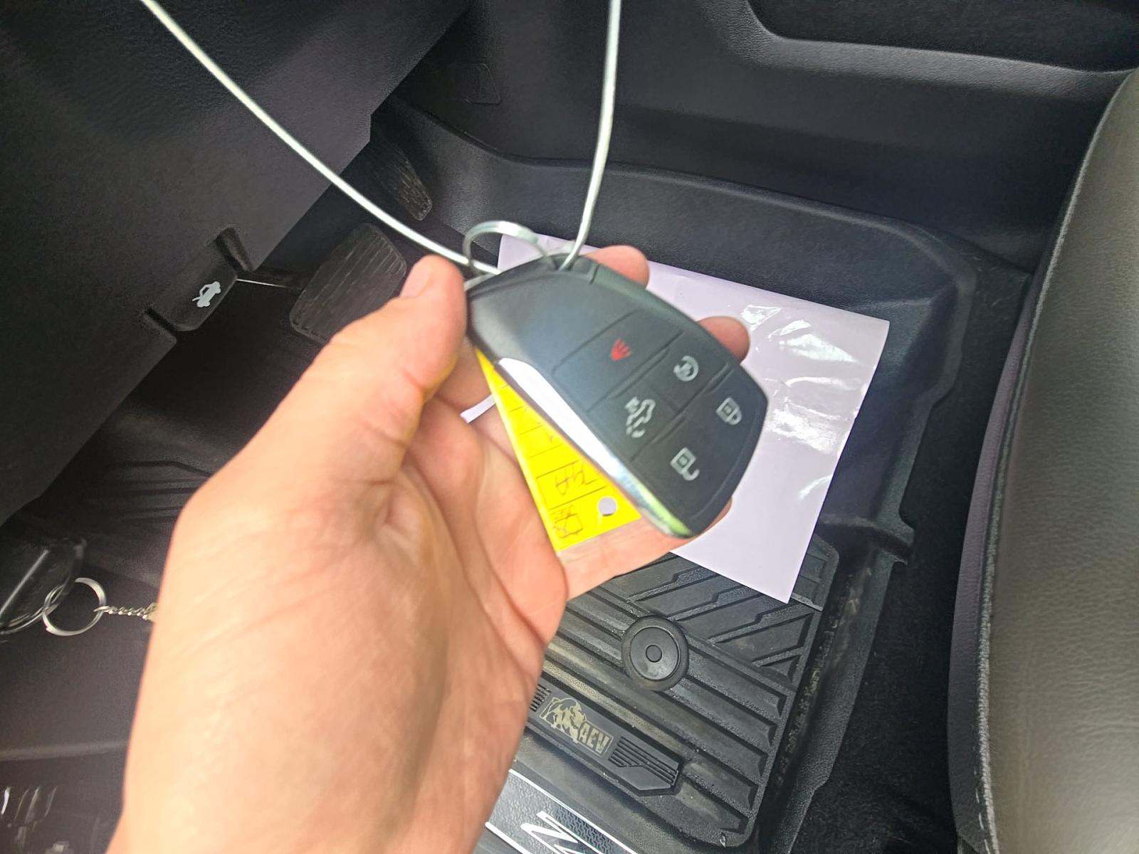 CHEVROLET SILVERADO - 8