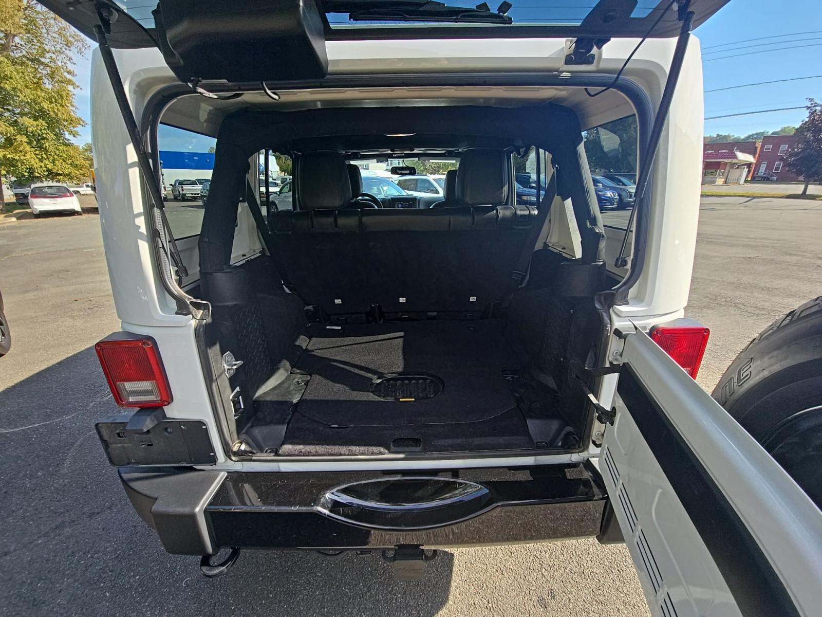 2018 Jeep Wrangler Unlimited Sahara AWD