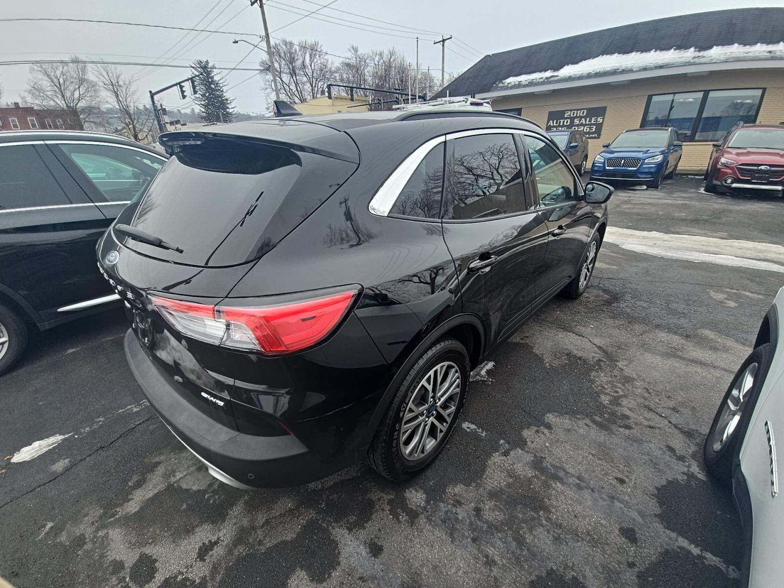 2022 Ford Escape SEL AWD