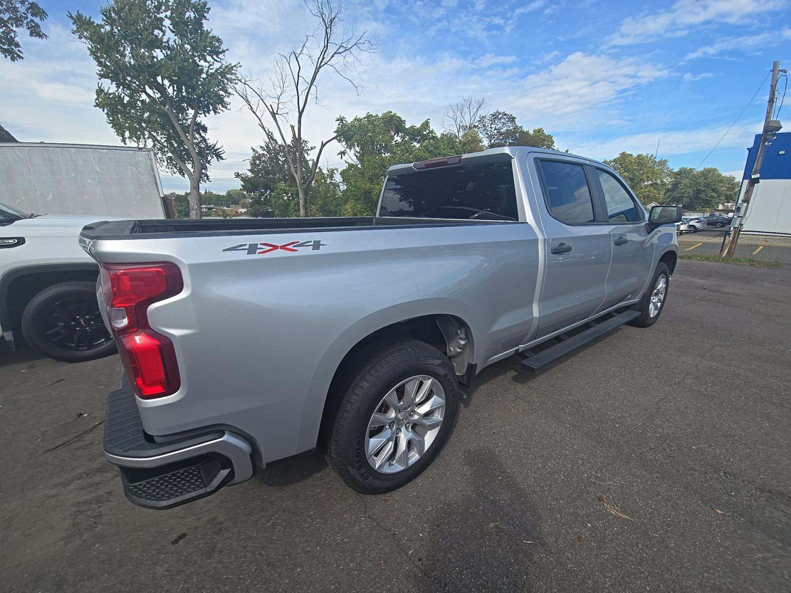 2021 Chevrolet Silverado 1500 Custom AWD