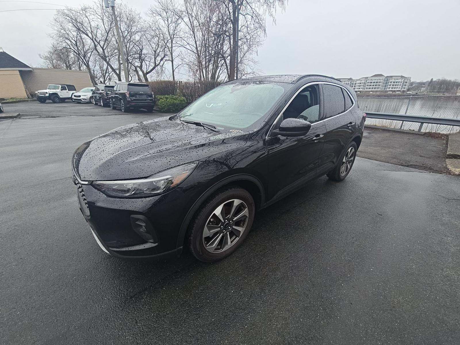 2025 Ford Escape Platinum AWD