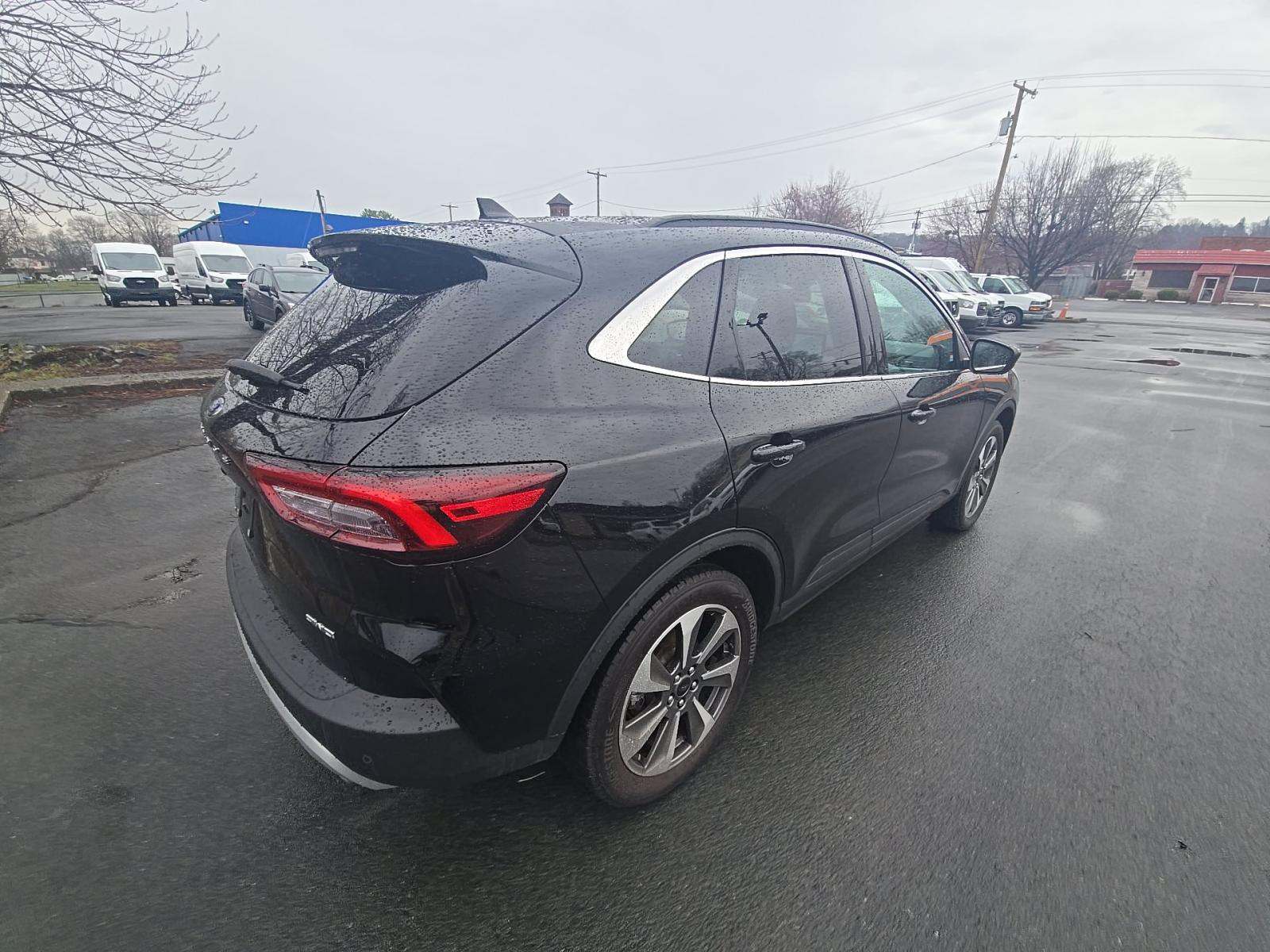 2025 Ford Escape Platinum AWD