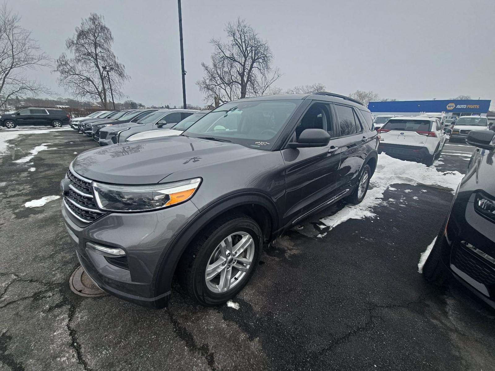 FORD EXPLORER - 1