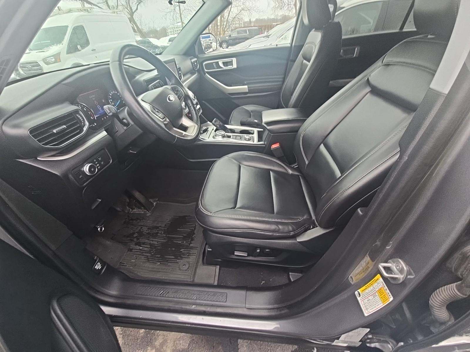 FORD EXPLORER - 6