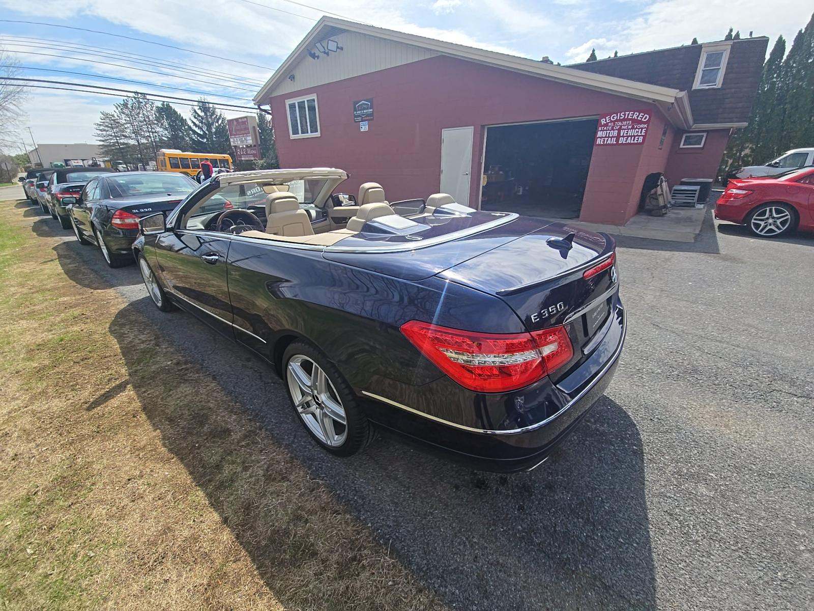 MERCEDES-BENZ E-CLASS - 2