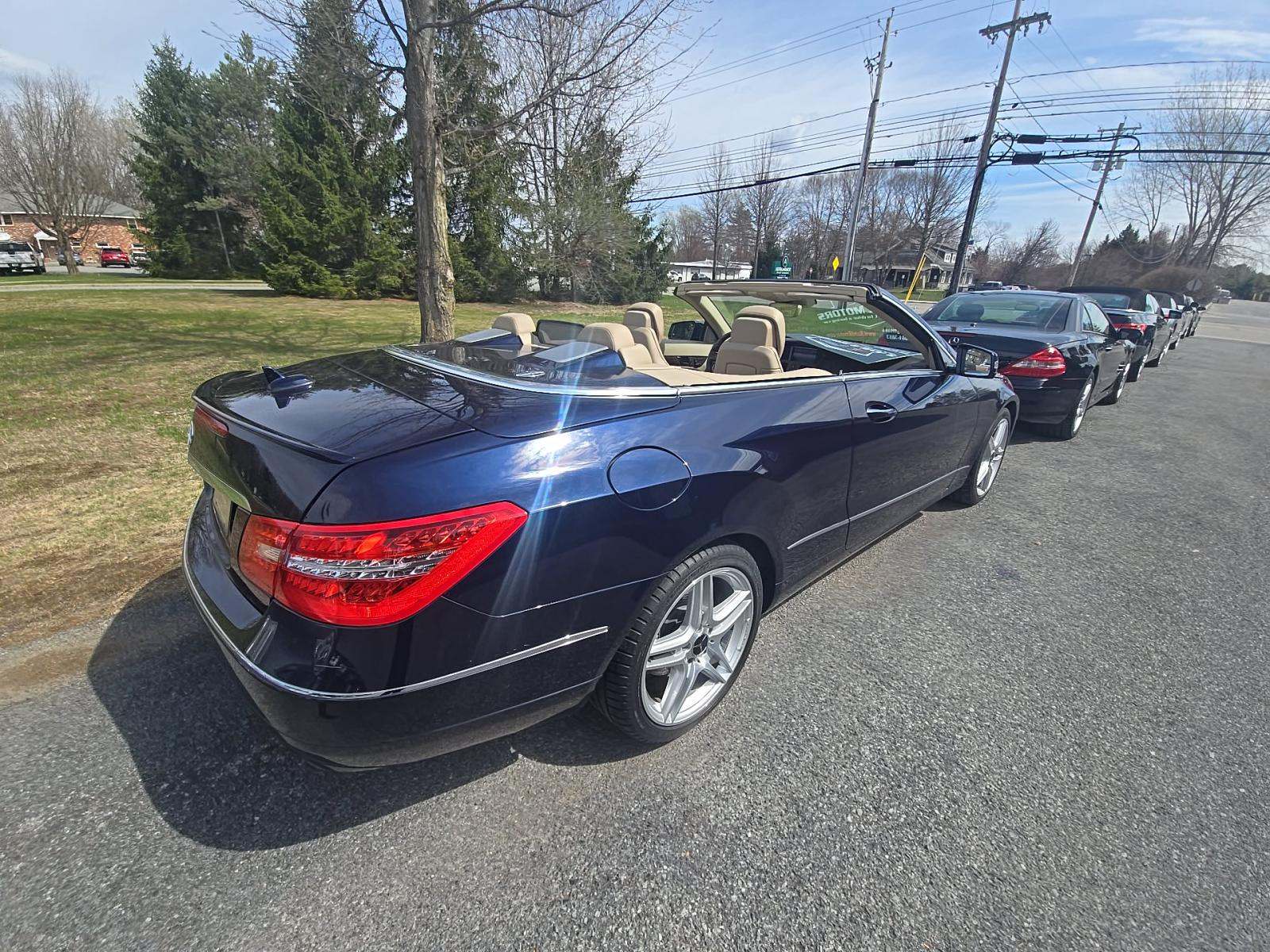 MERCEDES-BENZ E-CLASS - 3