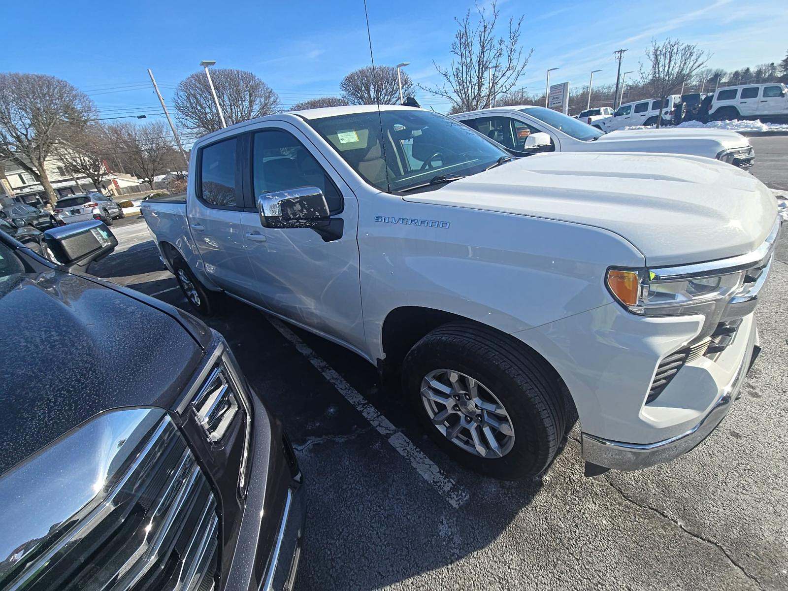 2022 Chevrolet Silverado 1500 LT AWD