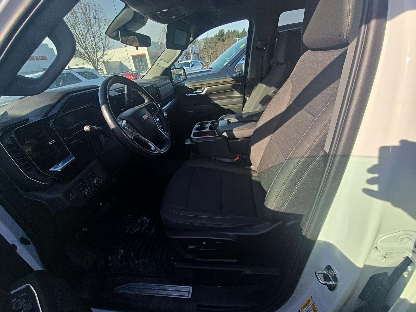 2022 Chevrolet Silverado 1500 LT AWD