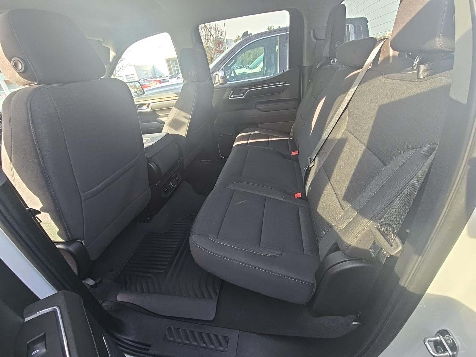 2022 Chevrolet Silverado 1500 LT AWD