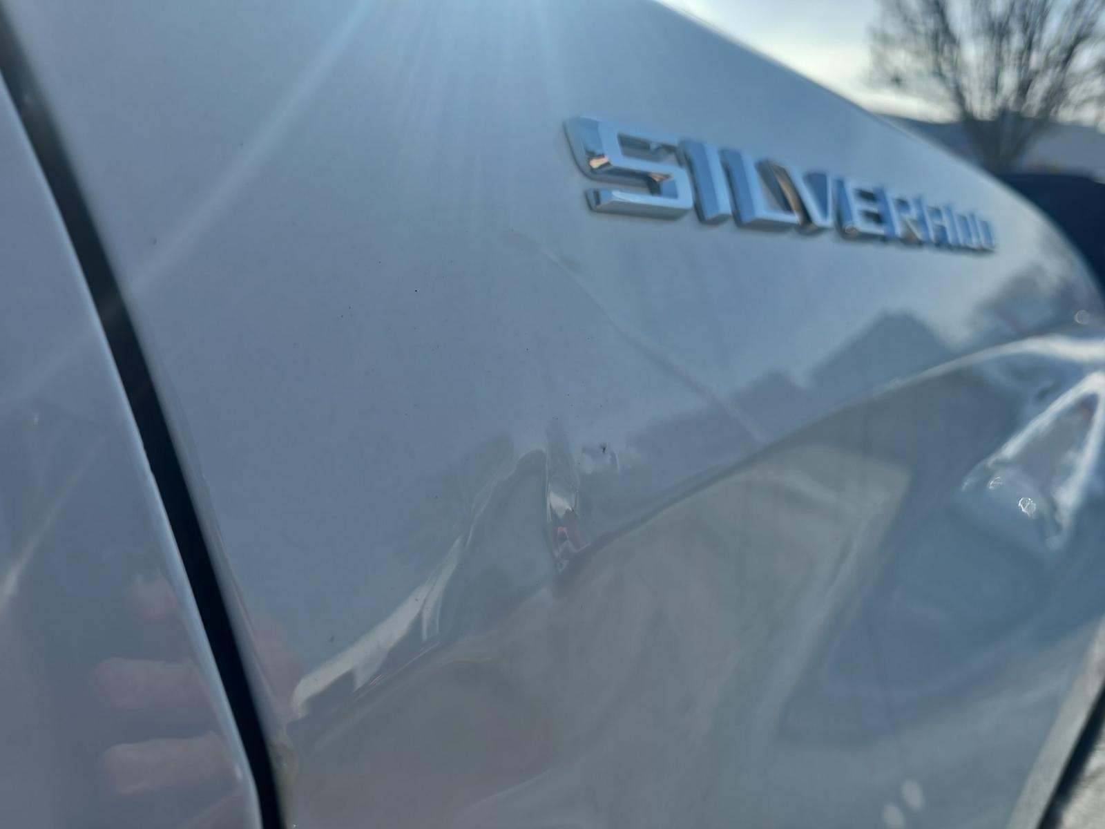 2022 Chevrolet Silverado 1500 LT AWD