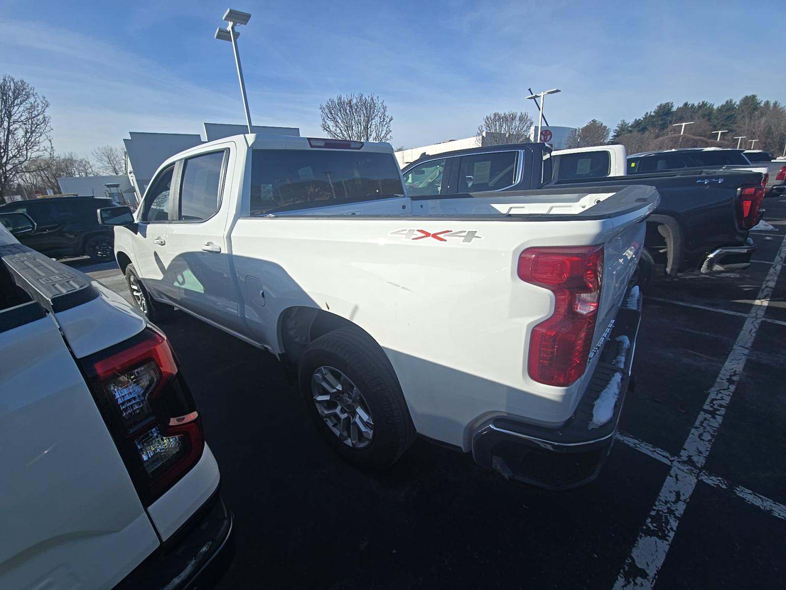 2022 Chevrolet Silverado 1500 LT AWD