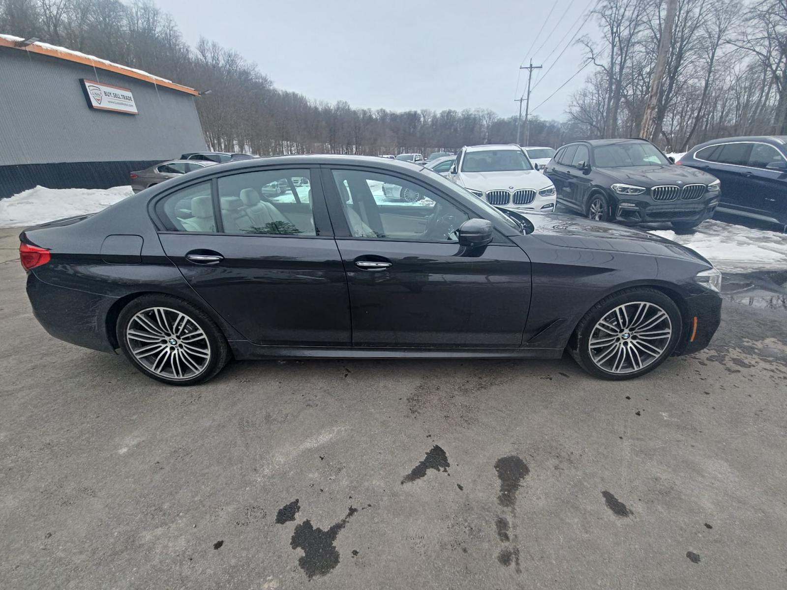 2017 BMW 5 Series 540i xDrive AWD