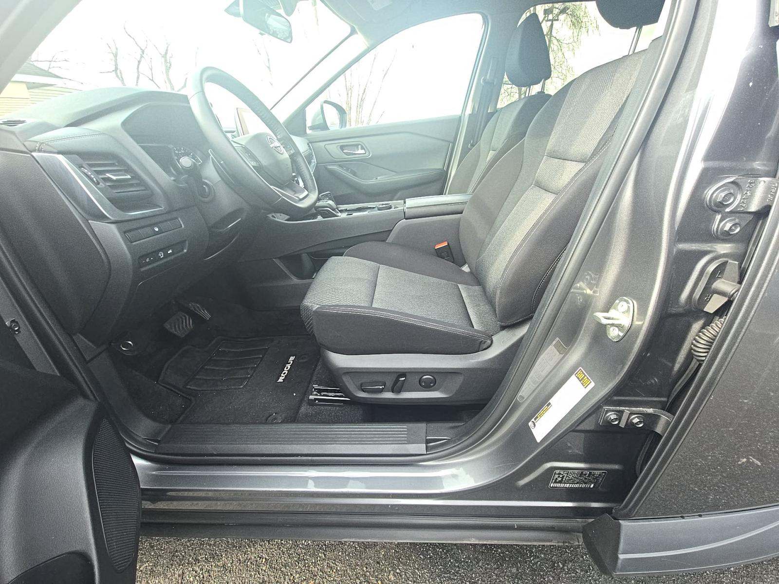 2025 Nissan Rogue SV AWD