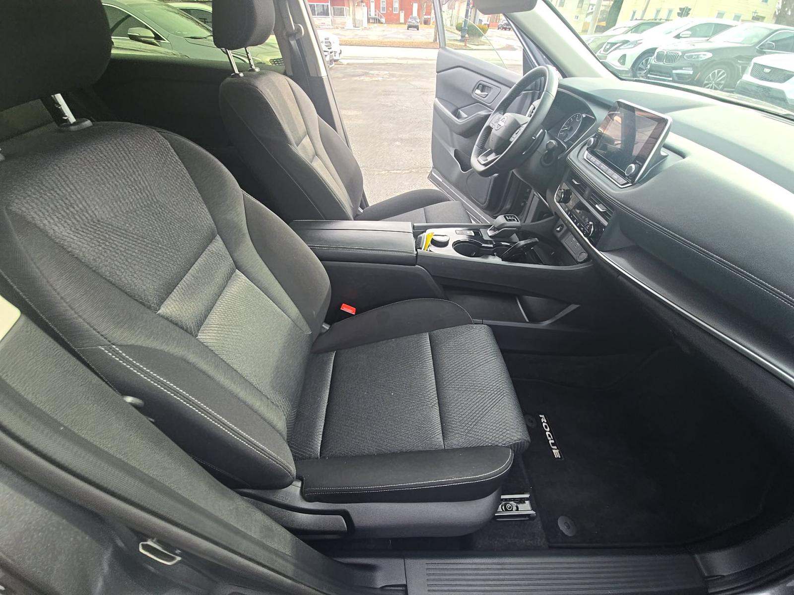 2025 Nissan Rogue SV AWD