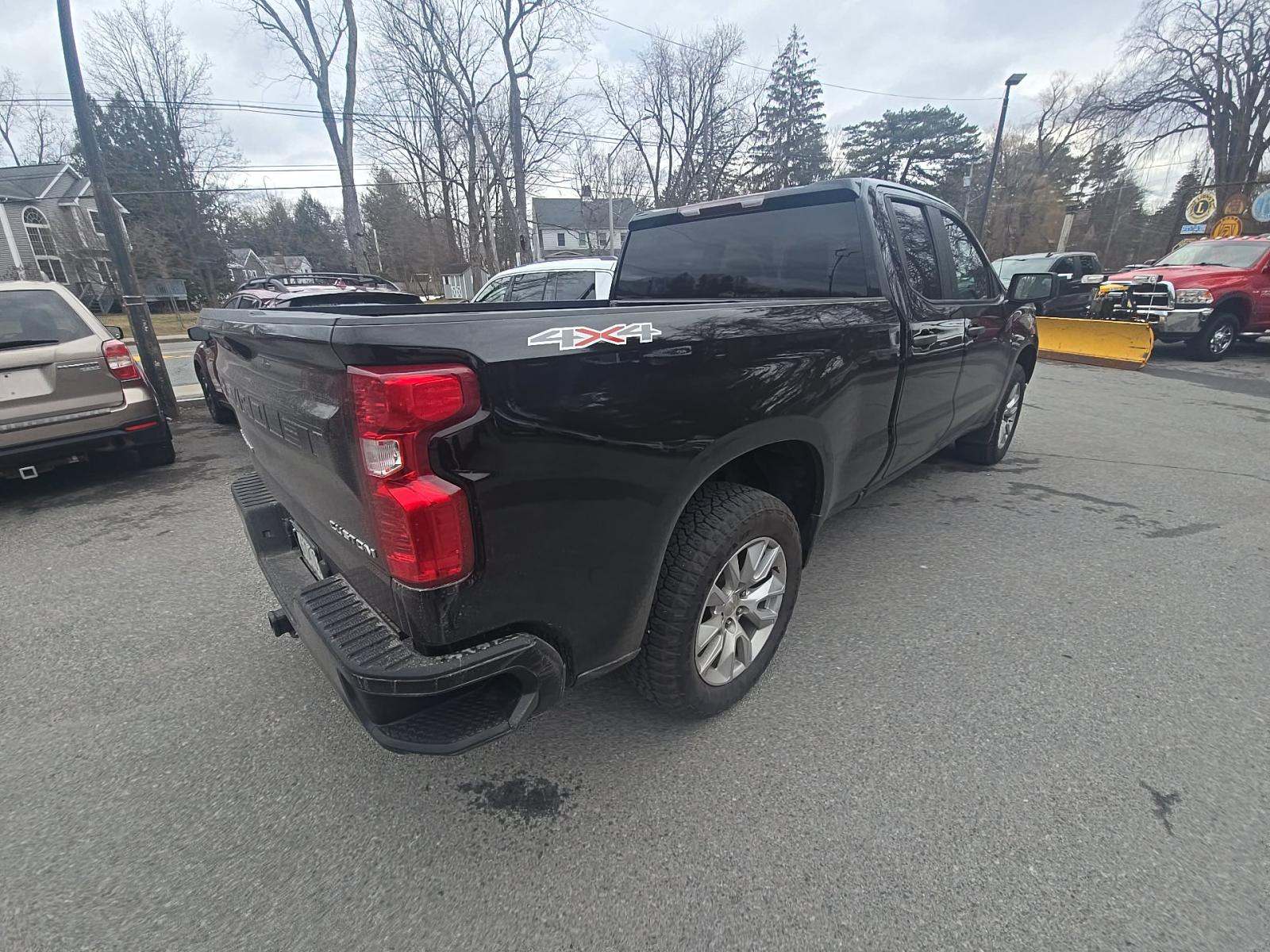 CHEVROLET CUSTOM - 3