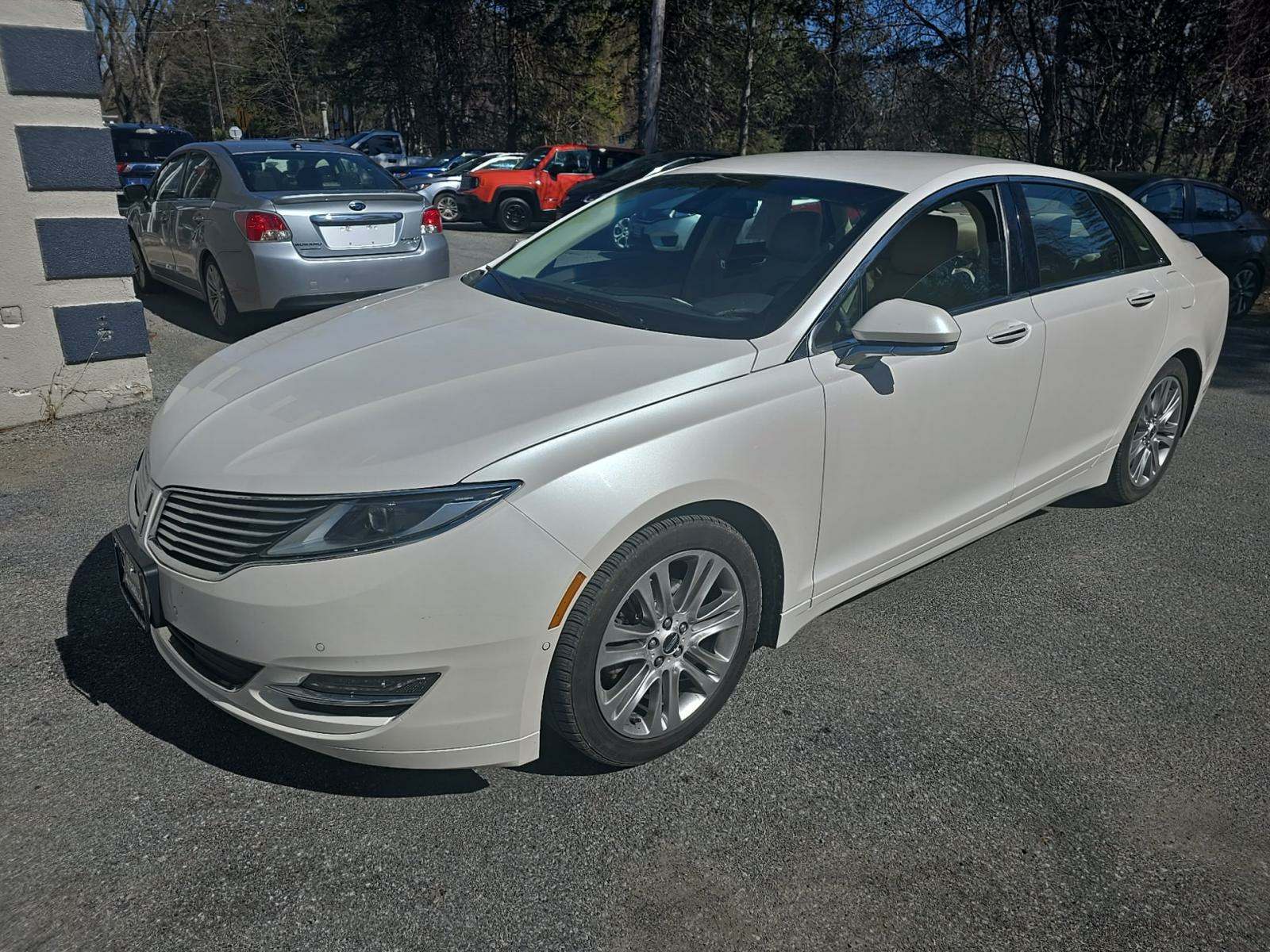2014 Lincoln MKZ Hybrid FWD