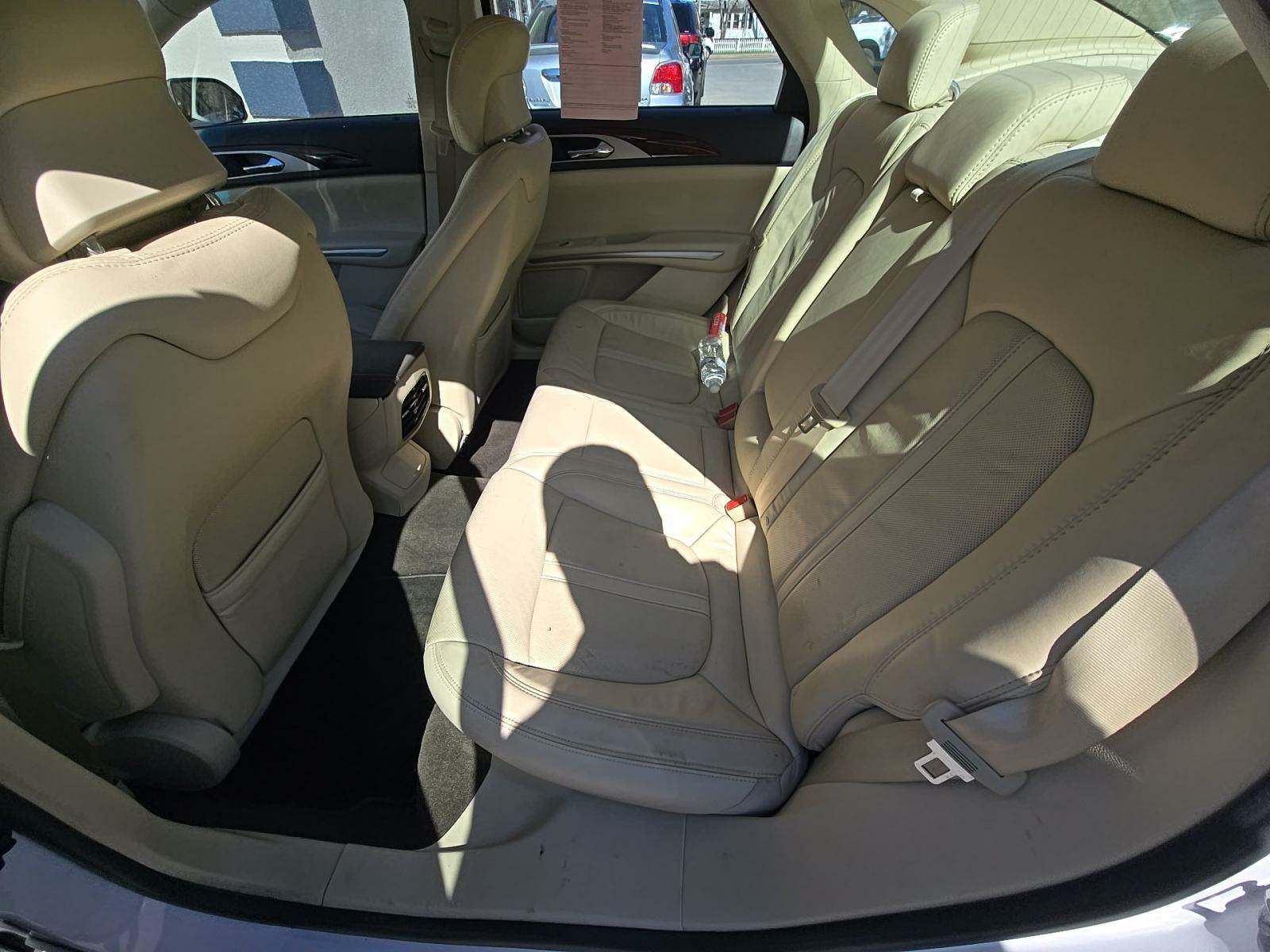 2014 Lincoln MKZ Hybrid FWD