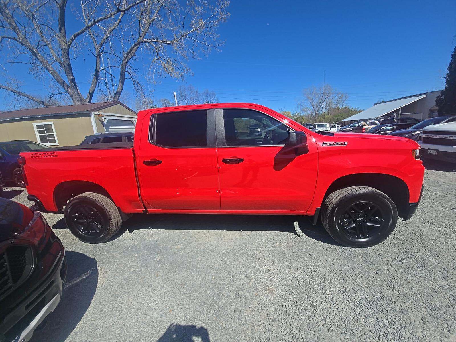 CHEVROLET SILVERADO - 4